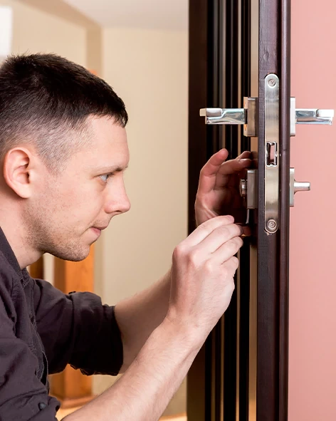 : Professional Locksmith For Commercial And Residential Locksmith Services in Davie, FL